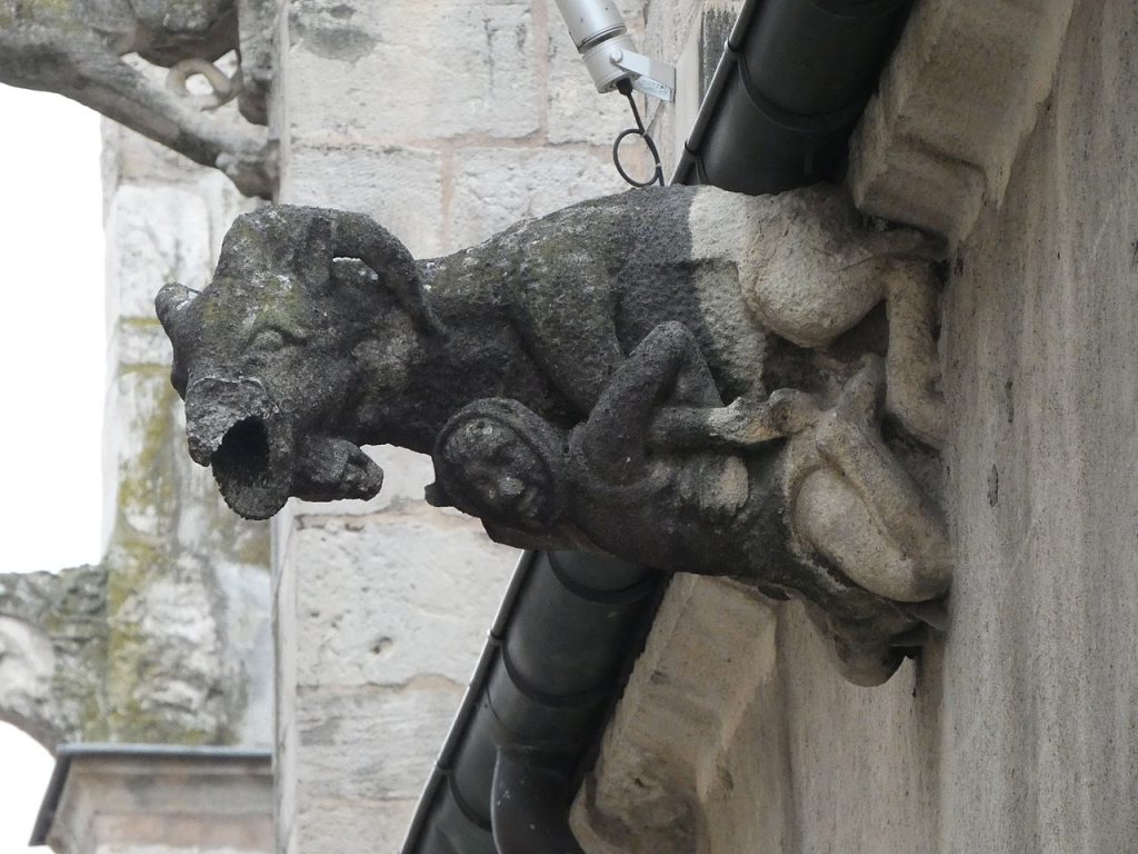 Le bouc et la nonne, Villefranche-sur-Saône