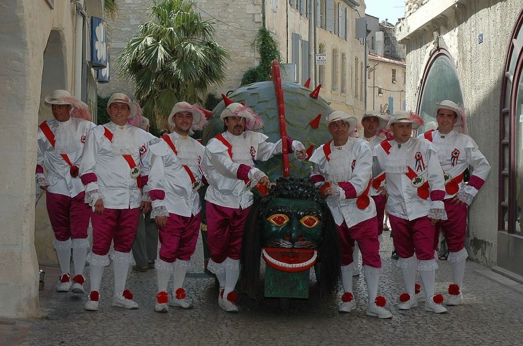 La Tarasque et les Tarascaires